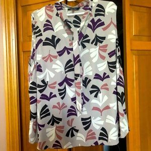 Sleeveless tie neck blouse